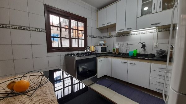 Casa para Venda - 73m², 2 dormitórios, 1 vaga - Hípica