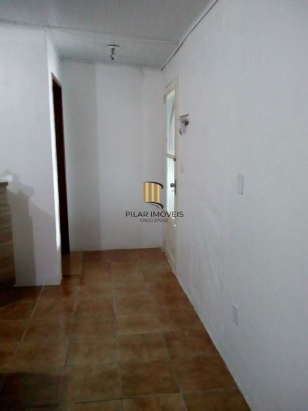 Casa para Venda - 92m², 3 dormitórios, 2 vagas - Restinga