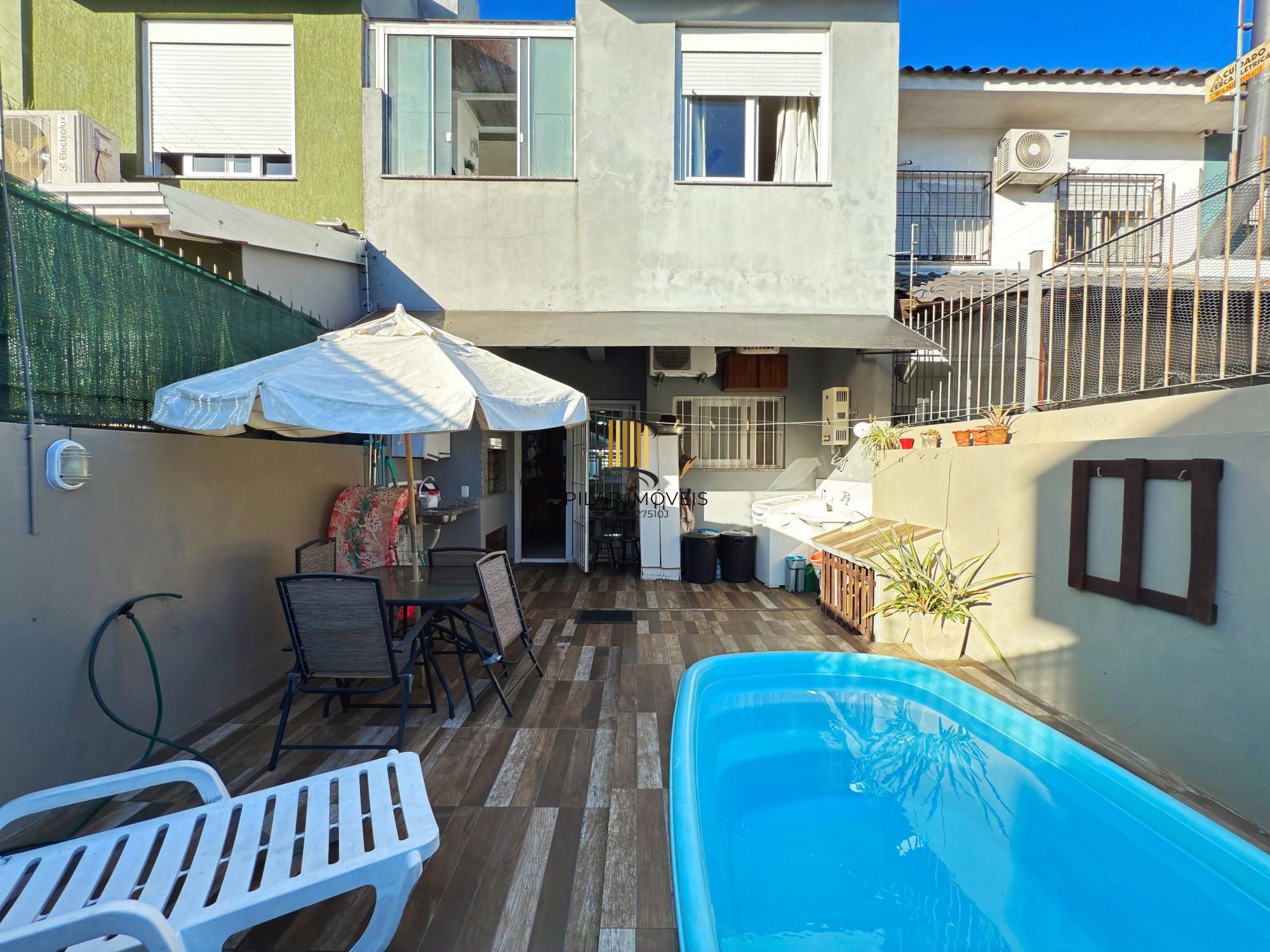 Casa para Venda - 138m², 3 dormitórios, sendo 1 suites, 2 vagas - Hípica