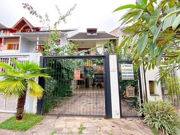 Casa em Porto Alegre, no bairro Espírito Santo, com 3 dormitório(s), à venda. - Pilar Imóveis