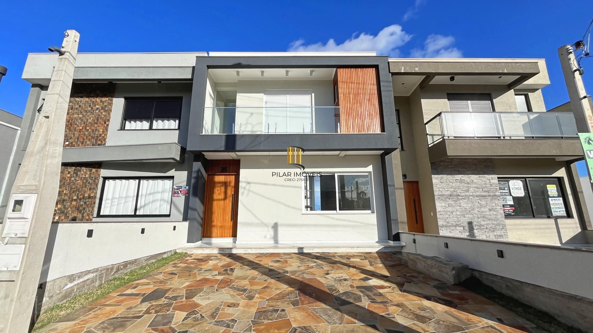 Casa em Porto Alegre, no bairro Hípica, com 3 dormitório(s), e 3 banheiros, à venda. - Pilar Imóveis