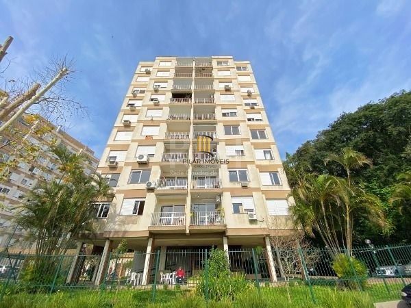 Apartamento em Porto Alegre, no bairro Vila Assunção, com 2 dormitório(s), e 2 banheiros, à venda.