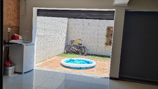 Casa para Venda - 177m², 3 dormitórios, sendo 1 suites, 2 vagas - Hípica