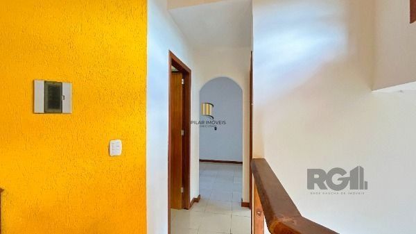 Casa para Venda - 144m², 2 dormitórios, 2 vagas - Lomba do Pinheiro
