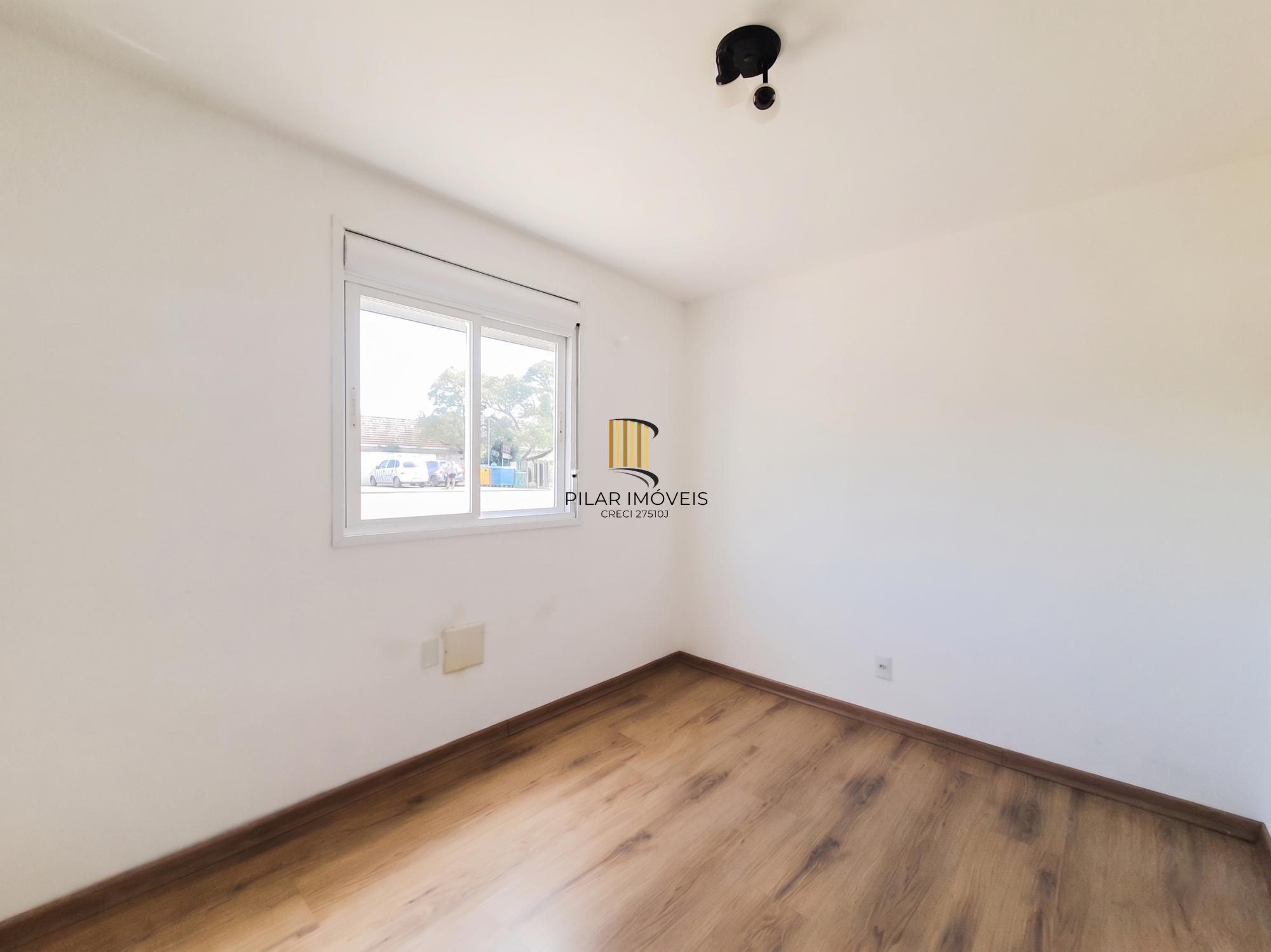 Apartamento em Porto Alegre, no bairro Vila Nova, com 2 dormitório(s), e 2 banheiros, à venda.