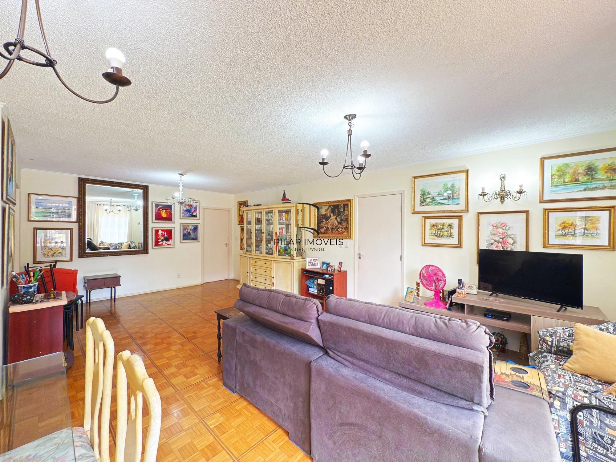 Casa Térrea com Piscina e 3 Dormitórios – Coração de Ipanema