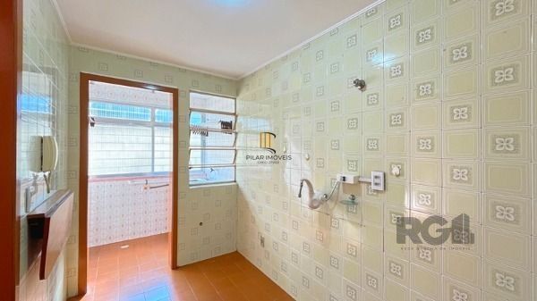 Apartamento em Porto Alegre, no bairro Cristal, com 1 dormitório(s), e 1 banheiros, à venda.