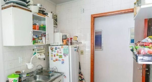 Cobertura em Porto Alegre, no bairro Teresópolis, com 1 dormitório(s), e 1 banheiros, à venda.