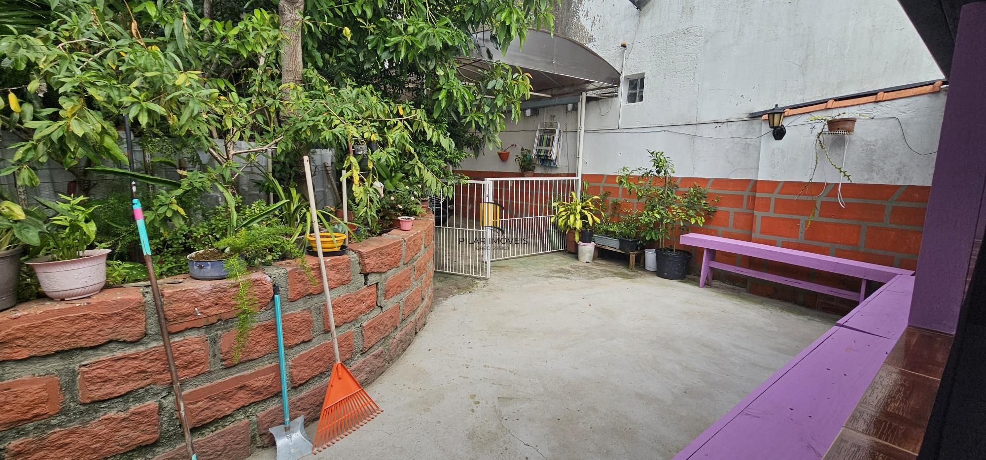 Casa 2 dormitórios no bairro Cavalhada