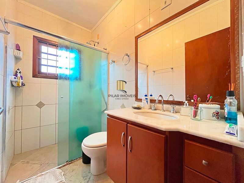 Casa 3 dormitórios no bairro Ipanema