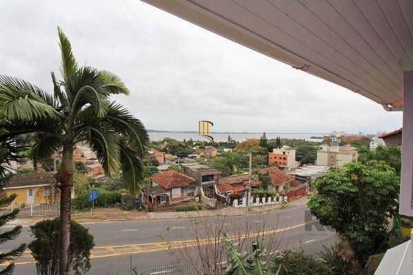 Casa Condominio para Venda - 201m², 3 dormitórios, sendo 1 suites, 2 vagas - Tristeza