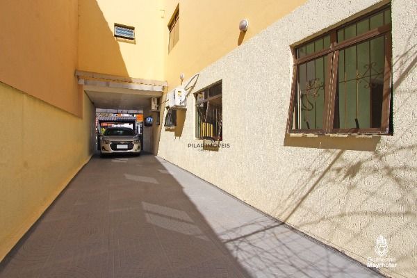 Casa para Venda - 229.6m², 3 dormitórios, sendo 1 suites, 4 vagas - Cavalhada