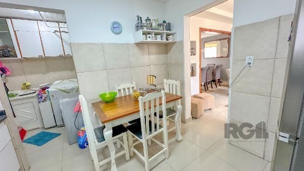 Casa para Venda - 137m², 3 dormitórios, sendo 1 suites, 3 vagas - Imperial Parque