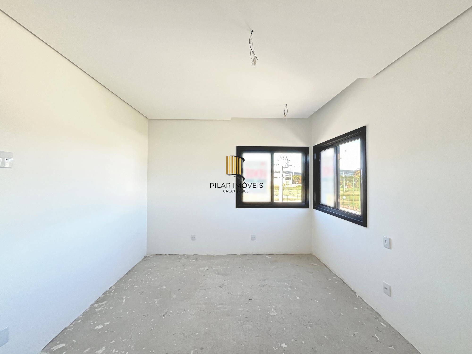 Casa em Porto Alegre, no bairro Hípica, com 3 dormitório(s), e 3 banheiros, à venda.