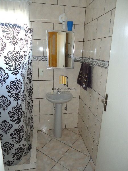 Casa Condominio para Venda - 235m², 3 dormitórios, sendo 1 suites, 2 vagas - Guarujá