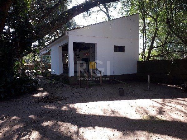 Sítio para Venda - 150m², 3 dormitórios, Belém Novo