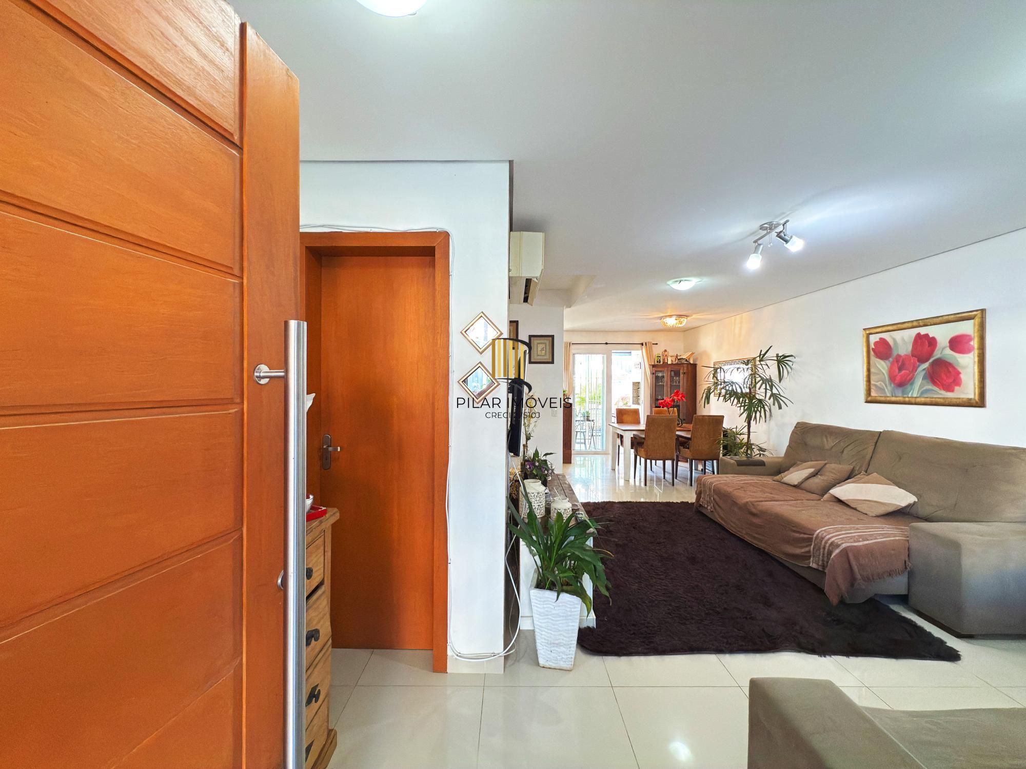 Casa para Venda - 138m², 3 dormitórios, sendo 1 suites, 2 vagas - Hípica