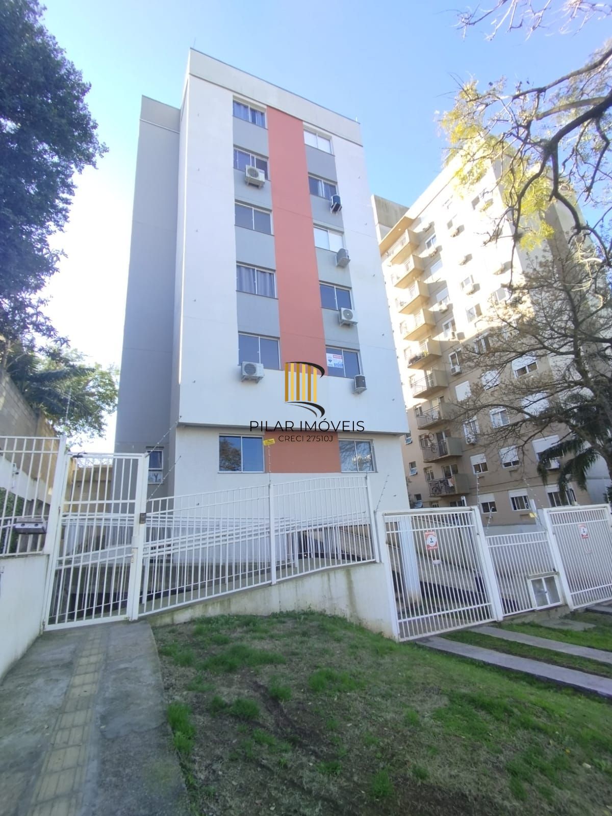 Apartamento 2 dormitórios, com garagem, bairro Tristeza.