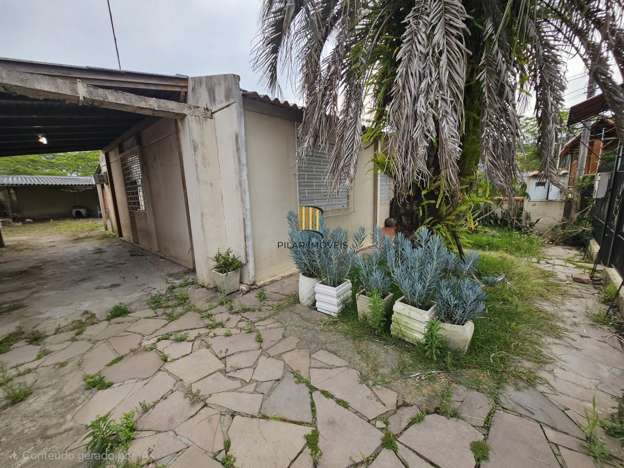 Casa 3 dormitórios em alvenaria em terreno 10x30 próximo ao Zaffari Hípica !