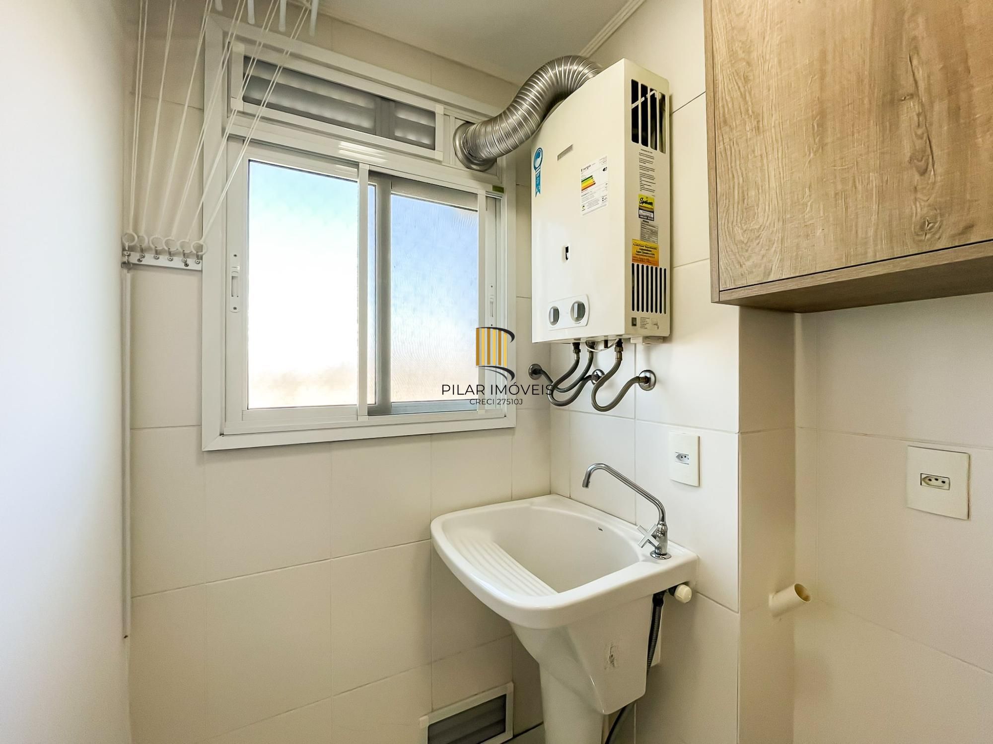 Apartamento de 2 dormitórios no Cristal