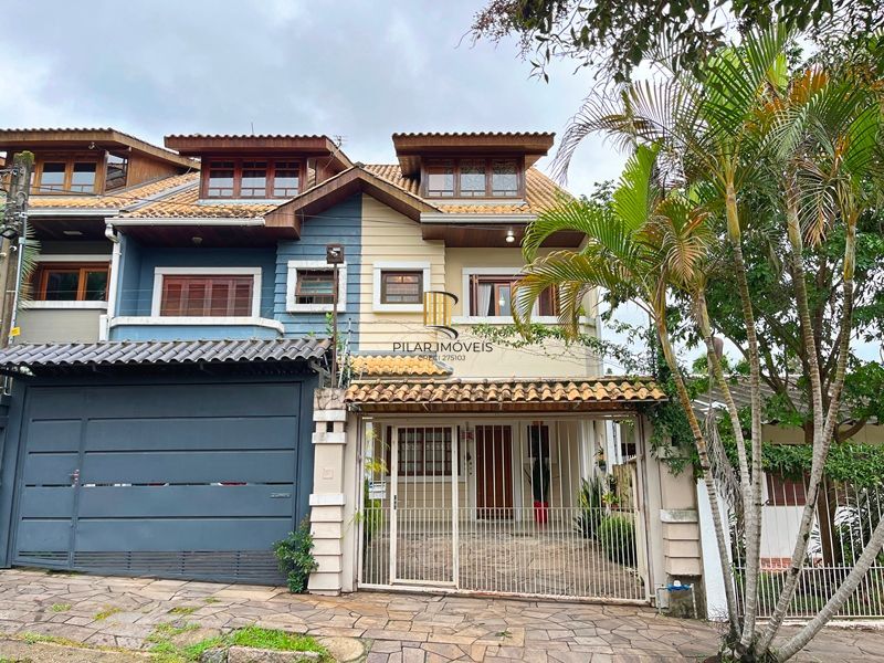 Casa 3 dormitórios no bairro Ipanema