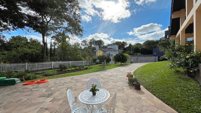 Altos do lago- 455 m² de área privativa, 3 d, 3 vagas , piscina , Linda e ampla casa em condomínio.