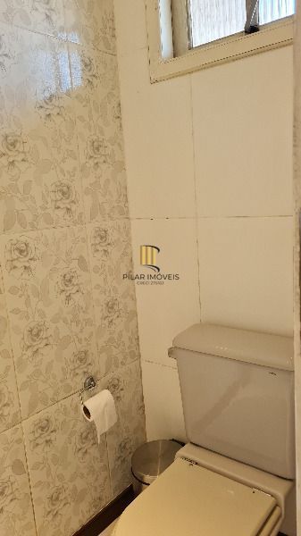 Casa para Venda - 177m², 3 dormitórios, sendo 1 suites, 2 vagas - Hípica