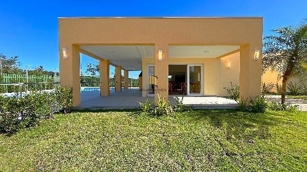 Casa de Condomínio 3 dormitórios no bairro Hípica