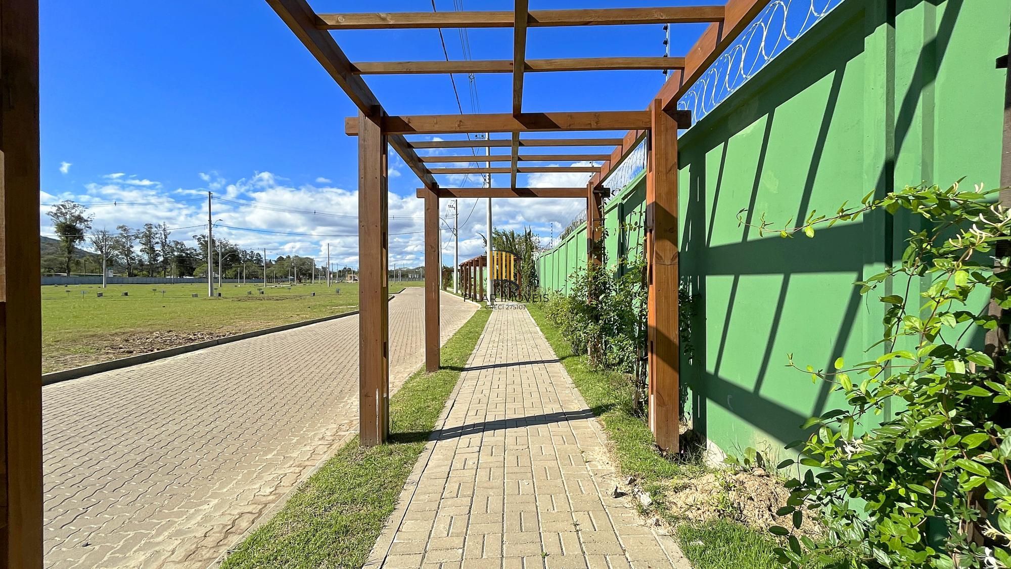 Casa de Condomínio 3 dormitórios no bairro Hípica