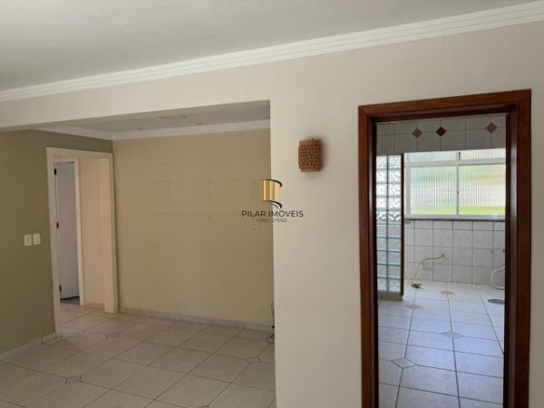 Apartamento em Porto Alegre, no bairro Azenha, com 2 dormitório(s), e 2 banheiros, à venda.