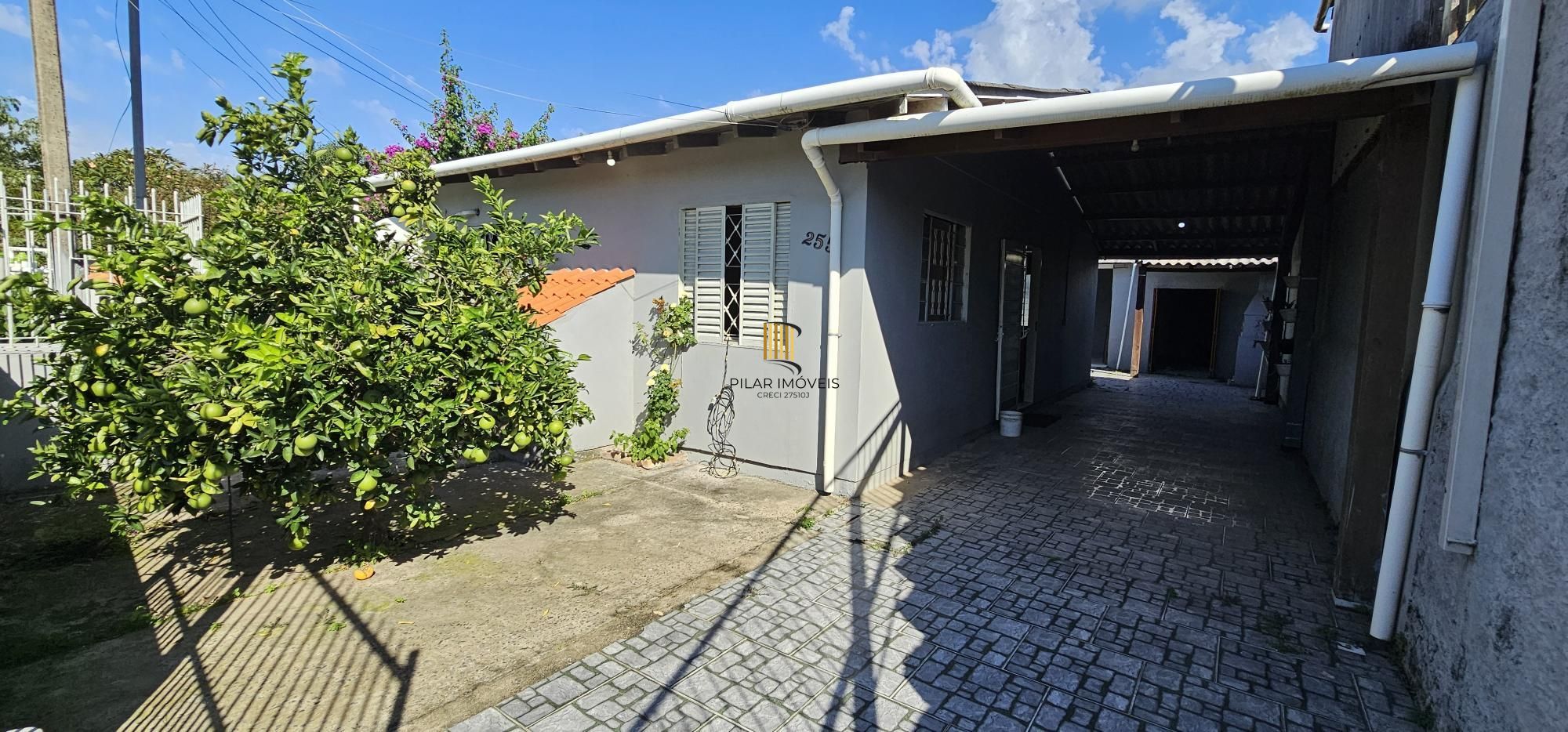 Casa 2 dormitórios no bairro Restinga