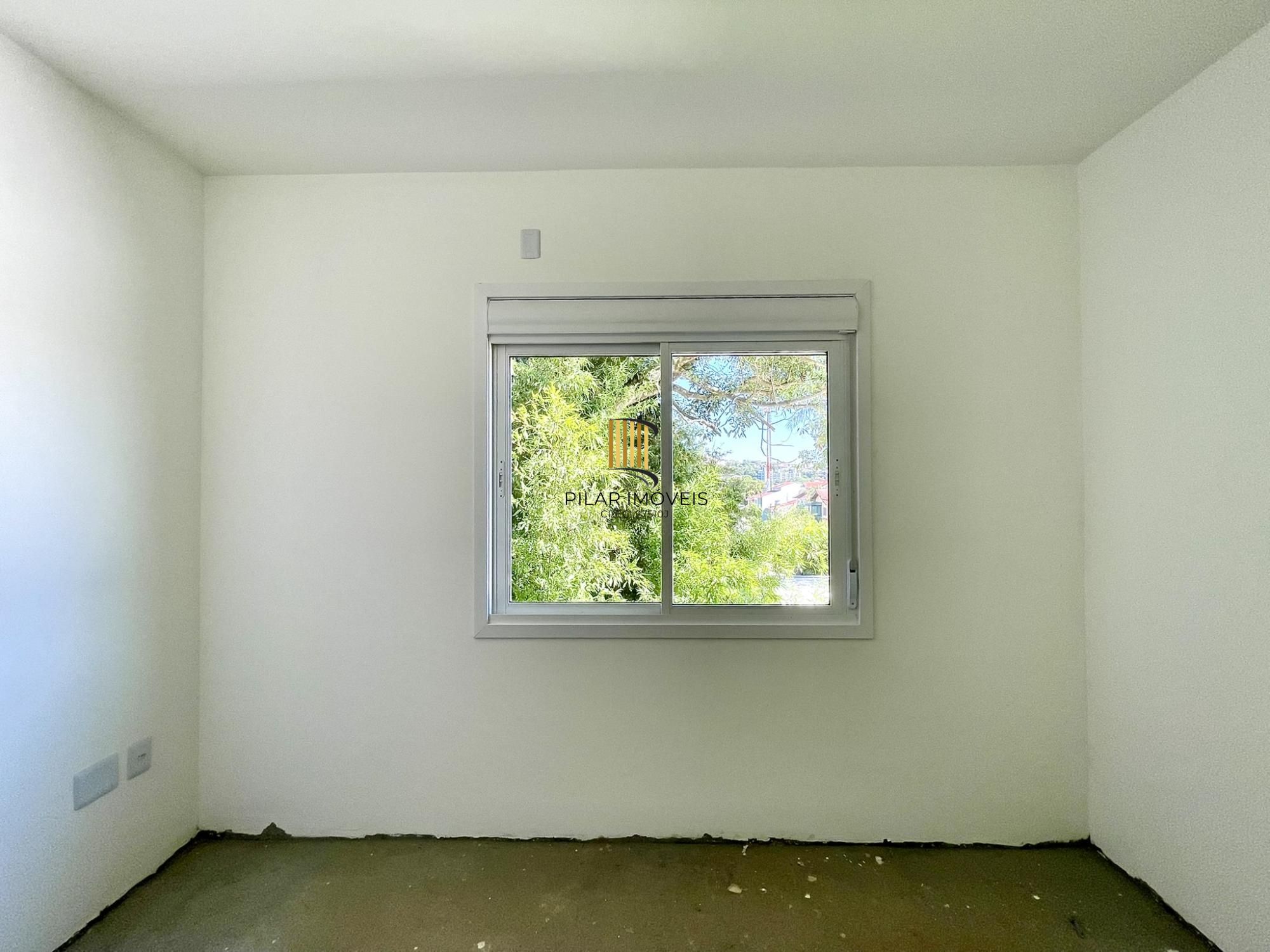 Casa Condominio em Porto Alegre, no bairro Nonoai, com 2 dormitório(s), e 2 banheiros, à venda.