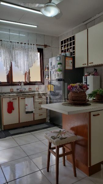 Casa para Venda - 146.68m², 3 dormitórios, sendo 1 suites, 2 vagas - Altos do Ipê