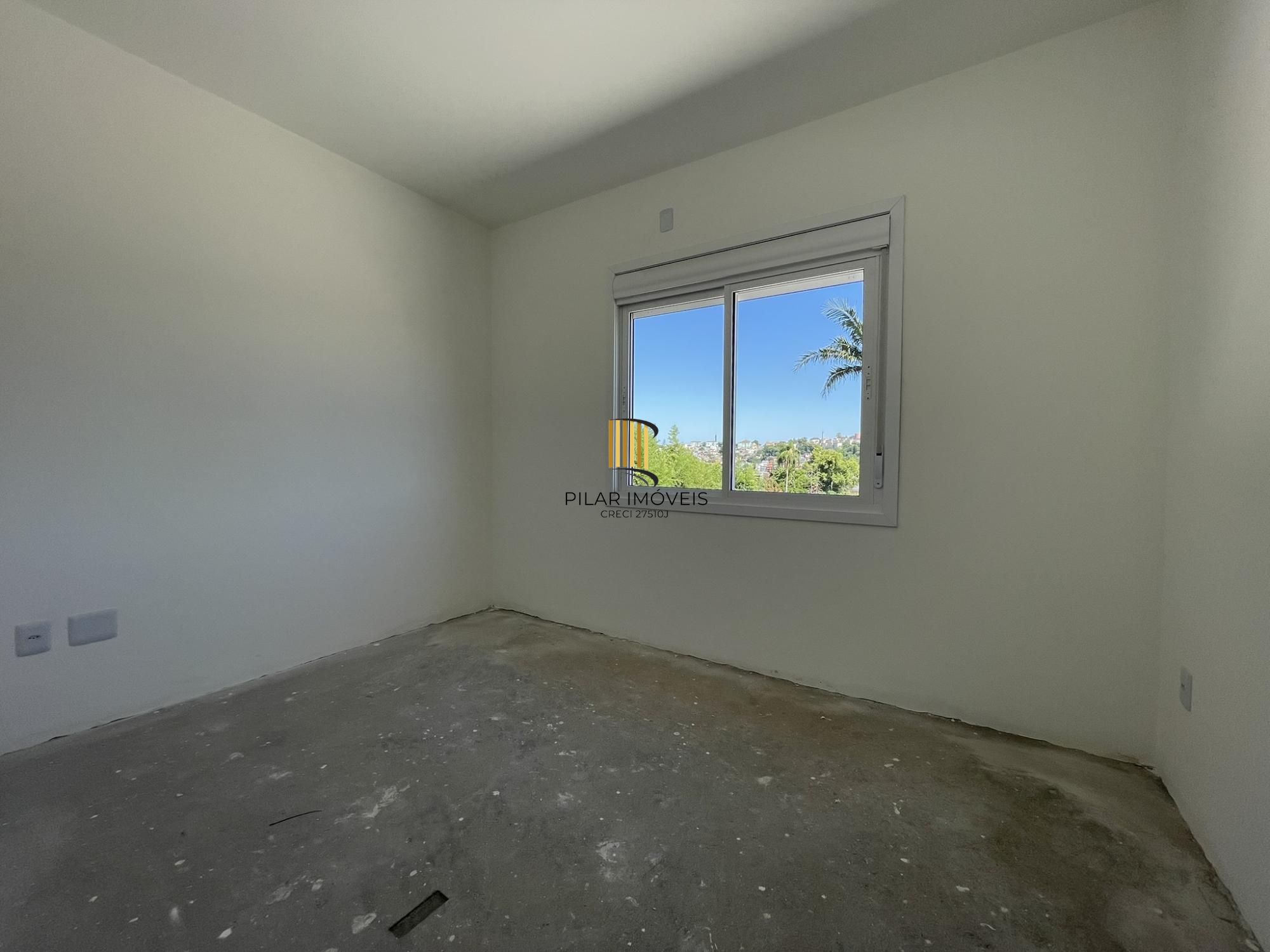 Casa Condominio em Porto Alegre, no bairro Nonoai, com 2 dormitório(s), e 2 banheiros, à venda.