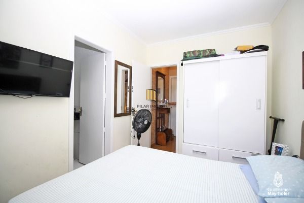 Casa para Venda - 78m², 3 dormitórios, sendo 1 suites, 2 vagas - Guarujá