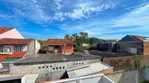 Casa Condominio em Porto Alegre, no bairro Ipanema, com 3 dormitório(s), à venda.
