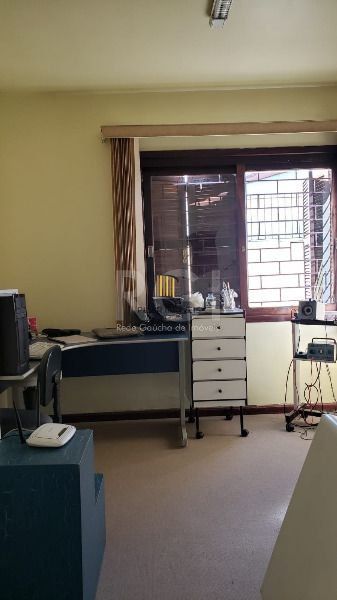 Casa para Venda - 146.68m², 3 dormitórios, sendo 1 suites, 2 vagas - Altos do Ipê