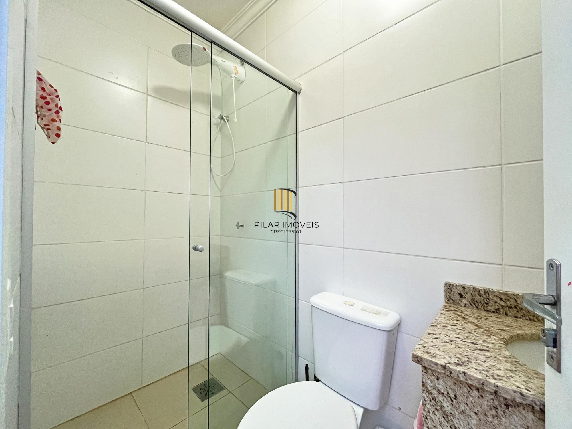 Casa para Venda - 270m², 3 dormitórios, sendo 1 suites, 2 vagas - Guarujá
