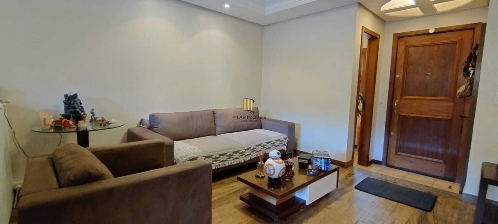 Linda Residência com 3 dormitórios sendo 1 suíte no Jardim Isabel.