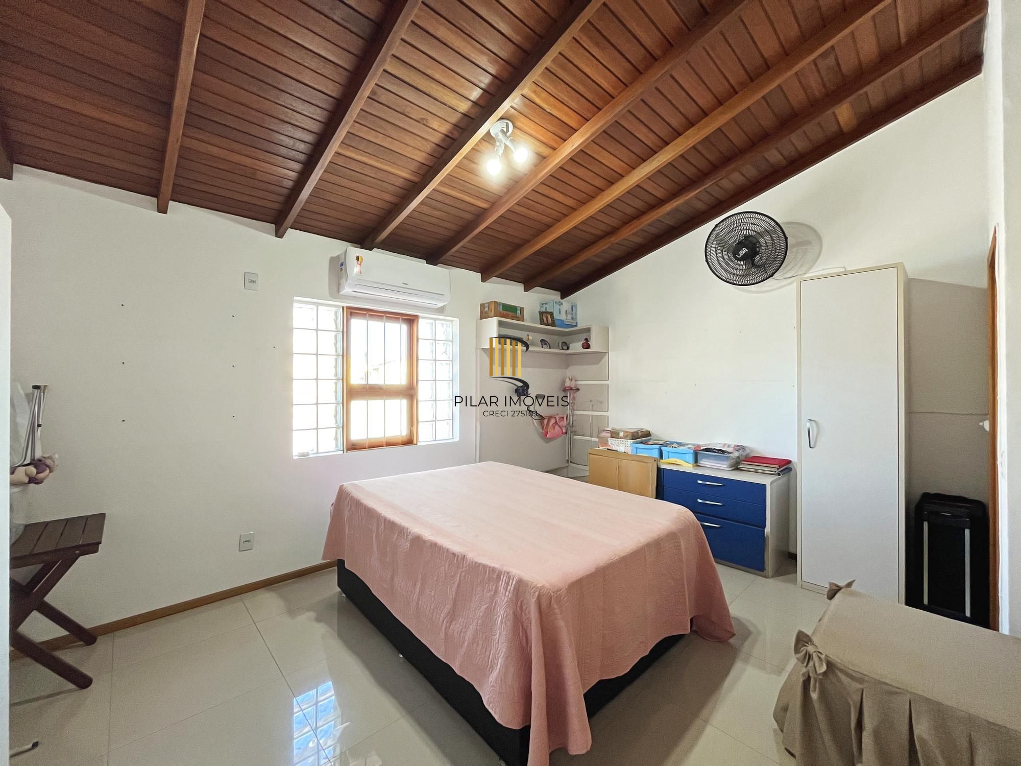 Casa  3 dormitórios, sendo 2 suites no Residencial Hipica Boulevard - zona sul de Porto Alegre.