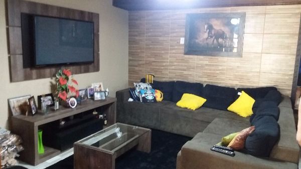 Casa para Venda - 130m², 3 dormitórios, 2 vagas - Restinga