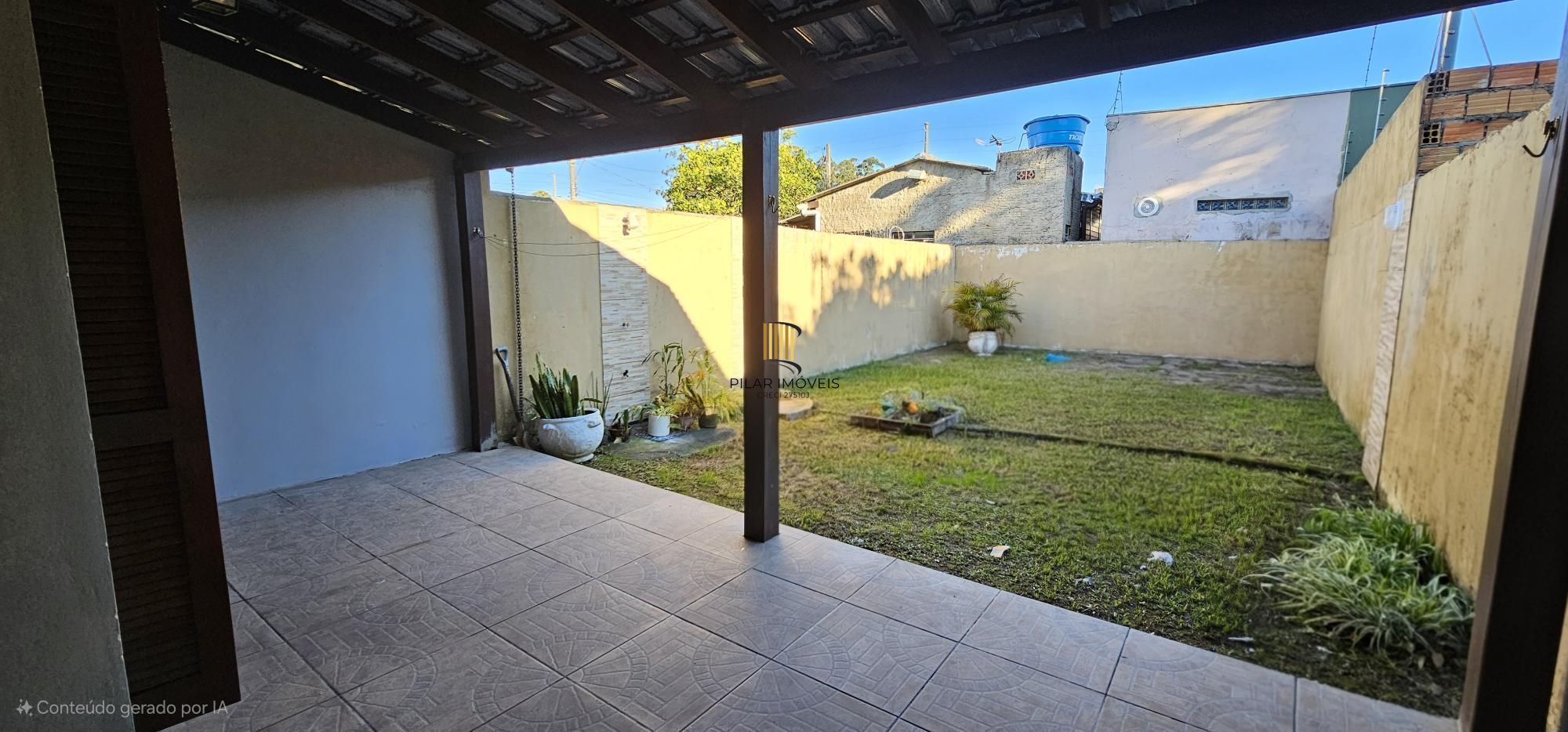 Casa 2 dormitórios no bairro Hípica