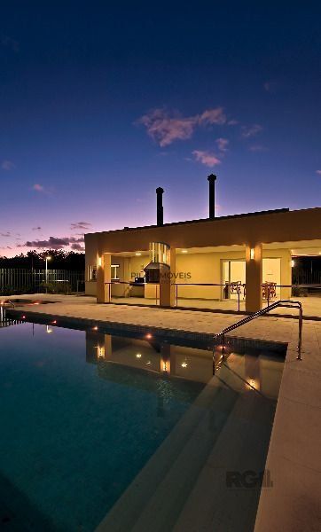 Casa Condominio em Porto Alegre, no bairro Hípica, com 3 dormitório(s), e 3 banheiros, à venda.