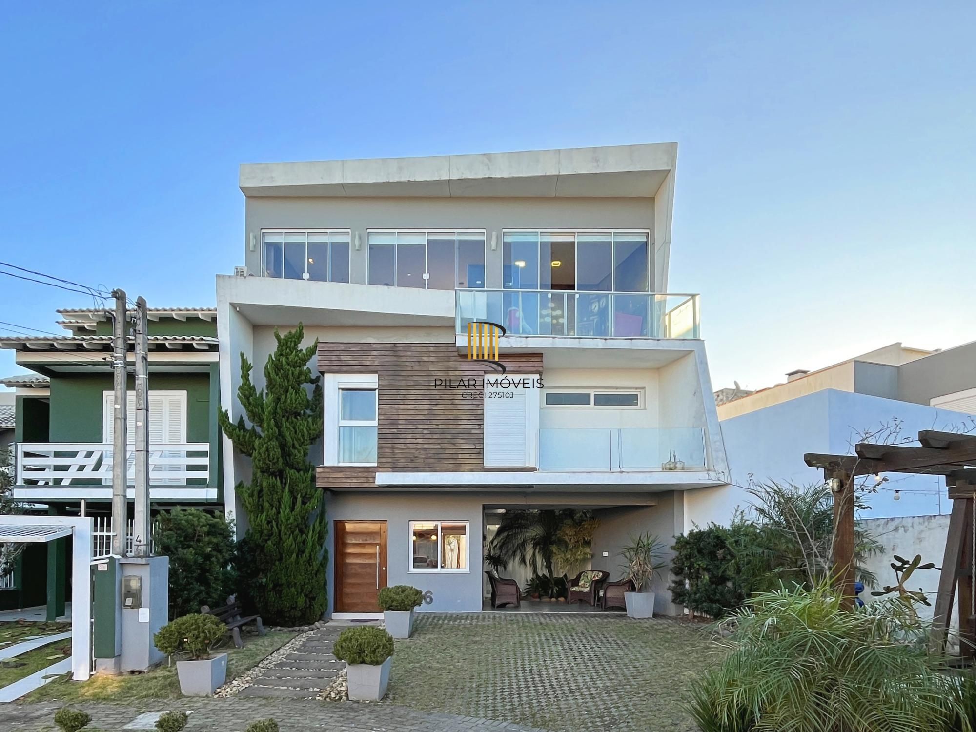 Casa 4 dormitórios no bairro Hípica - Pilar Imóveis