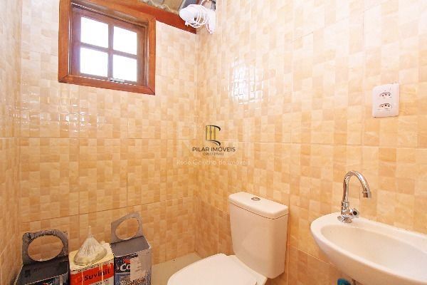 Casa para Venda - 101m², 3 dormitórios, sendo 1 suites, 3 vagas - Guarujá