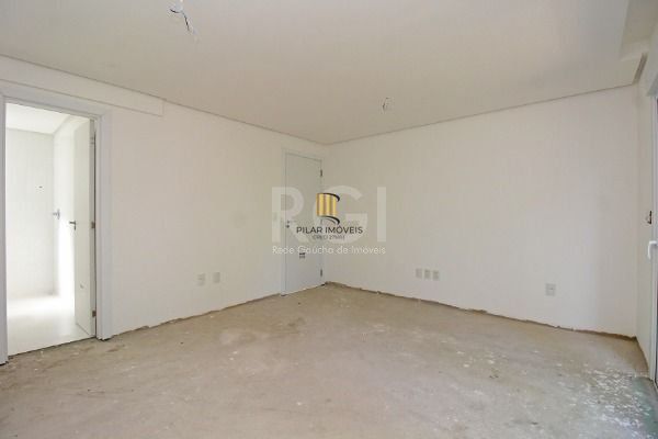 Casa Condominio para Venda - 364m², 3 dormitórios, sendo 3 suites, 2 vagas - Pedra Redonda