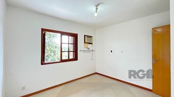 Casa para Venda - 144m², 2 dormitórios, 2 vagas - Lomba do Pinheiro