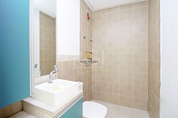 Casa para Venda - 155m², 3 dormitórios, 1 vaga - Guarujá