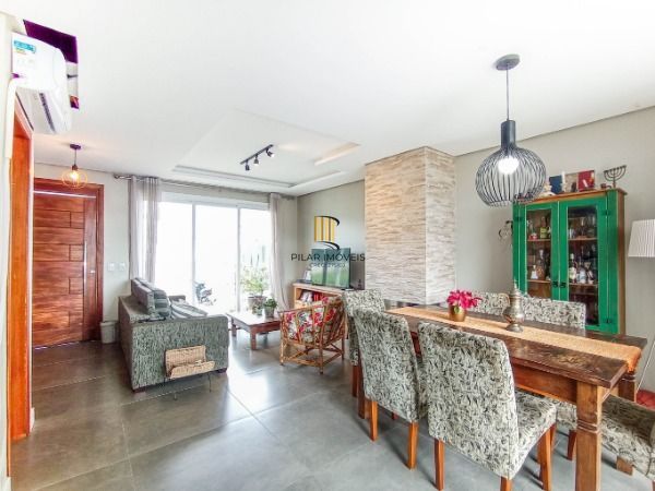 Casa Condominio para Venda - 200m², 3 dormitórios, sendo 1 suites, 2 vagas - Hípica