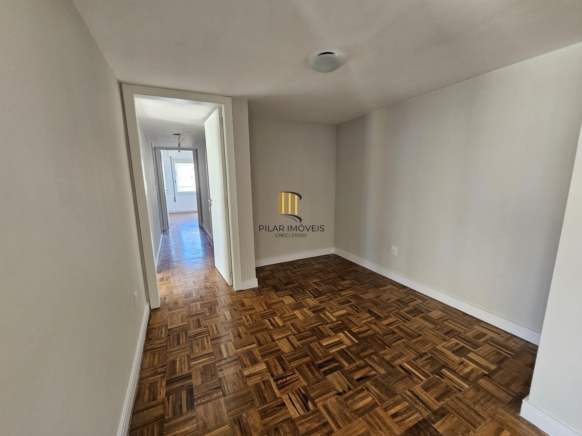 Apartamento para Venda - 102m², 3 dormitórios, sendo 1 suites, 1 vaga - Menino Deus